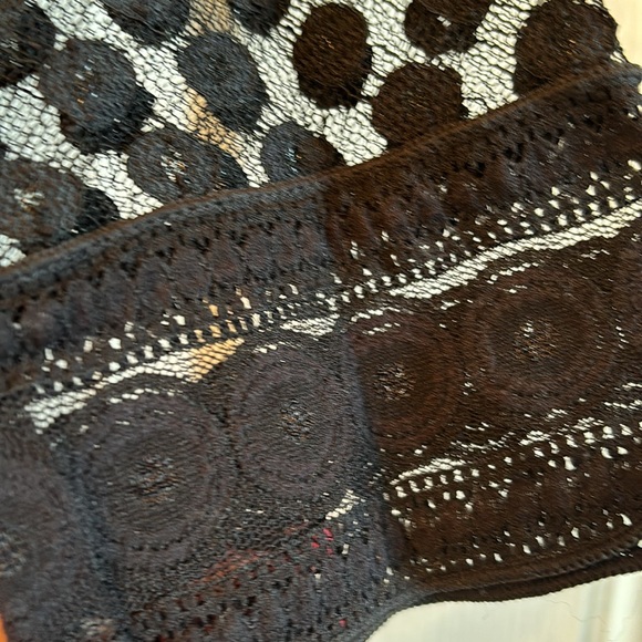 Max Studio Lace Nude Overlay Dress PTP 15” - Picture 4 of 7